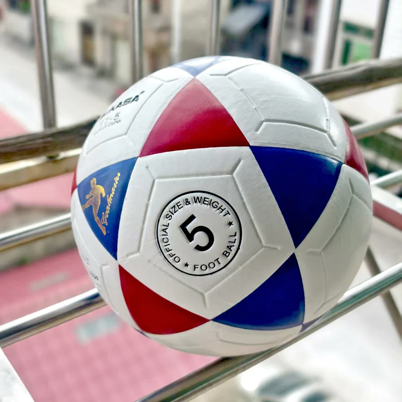 MIKASA Pallone da calcio professionale di dimensioni standard 5, materiale PU morbido senza cuciture per calcio da allenamento per partite sportive all'aperto