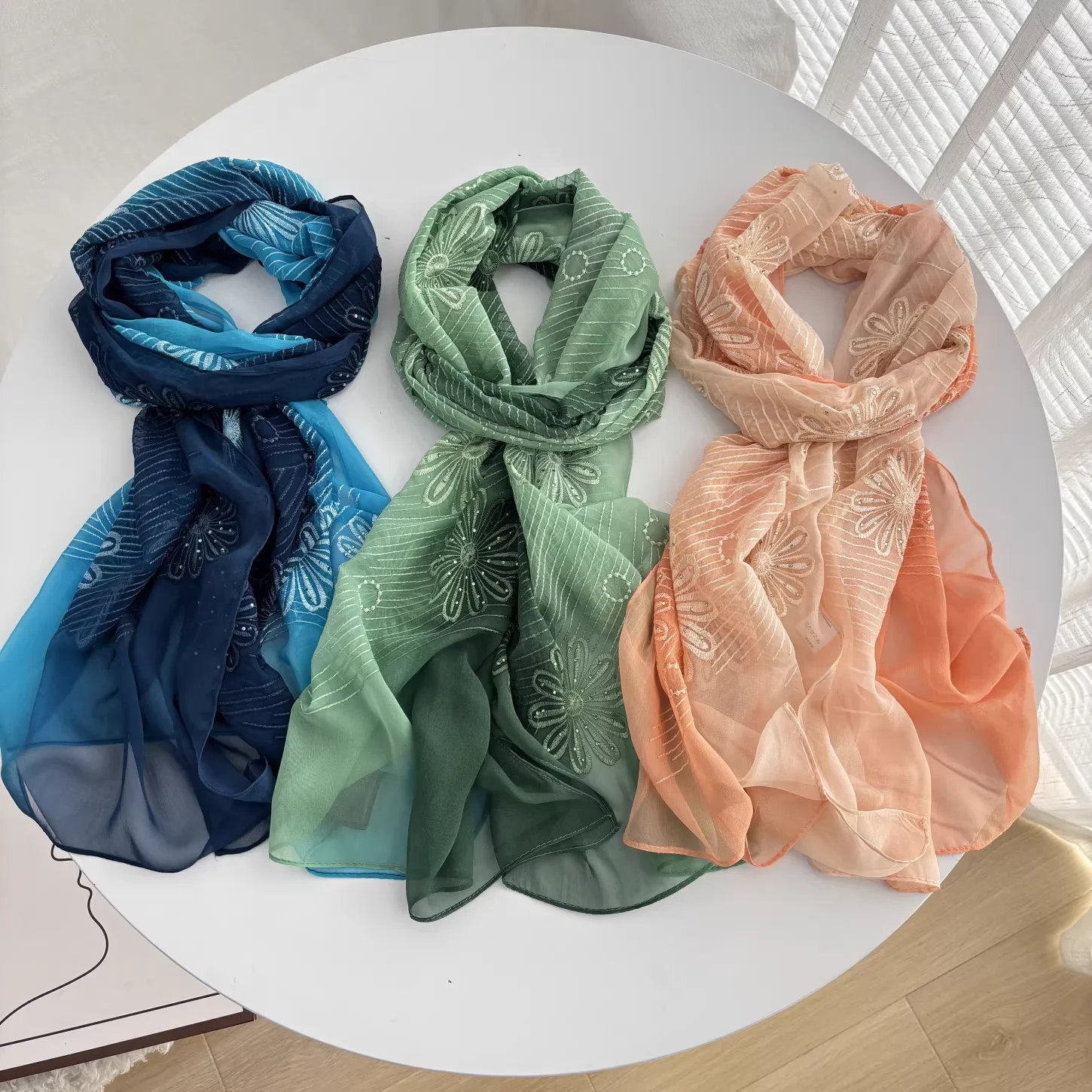 

2026 Luxury women's scarves 100% silk neck scarves handmade floral embroider orange blue green head scarf shoulder cape