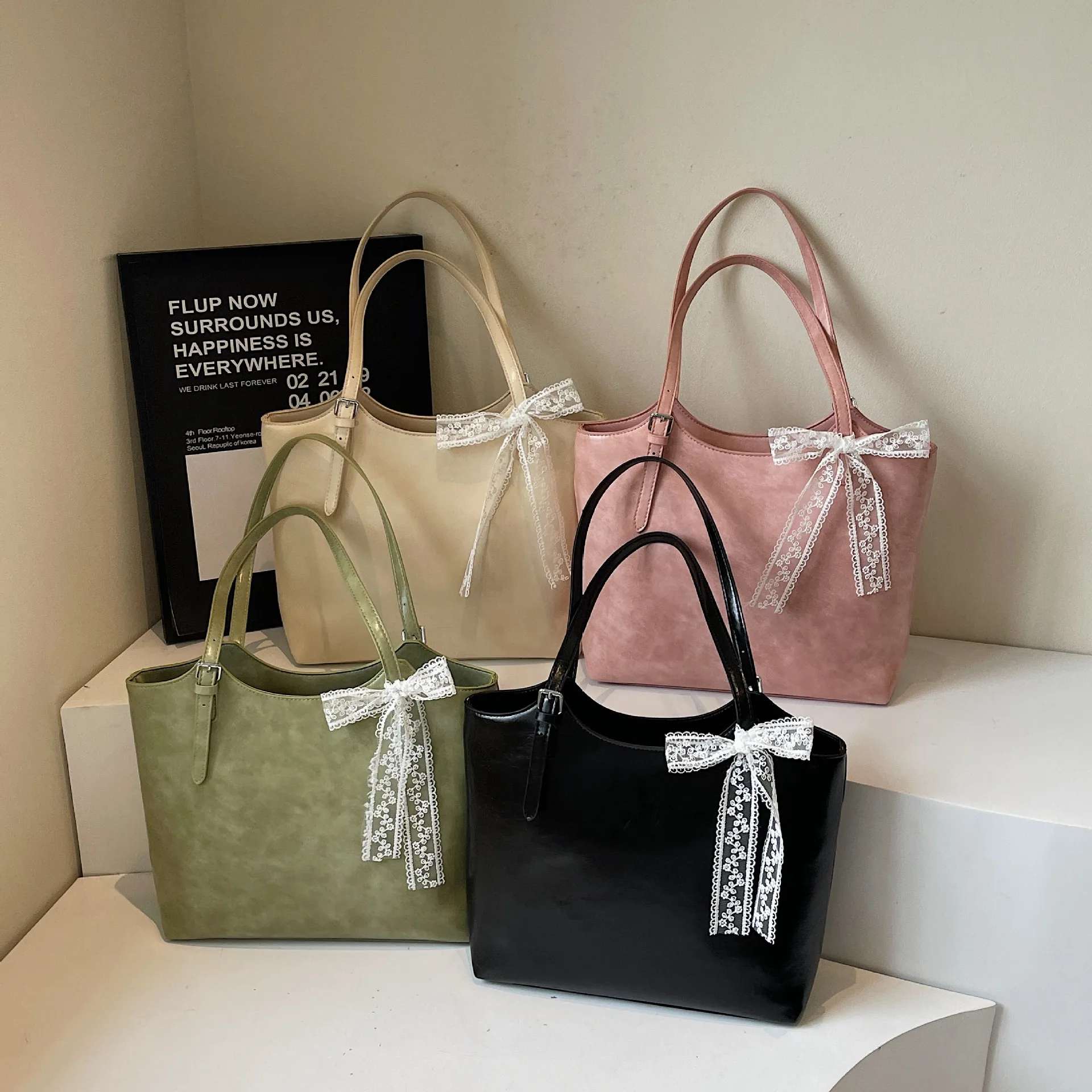 

2025 Spacious Tote Bag, Trendy Shoulder Purse for Women, Minimalist Crossbody, Versatile Day to Night Bag, Textured Sling Bag