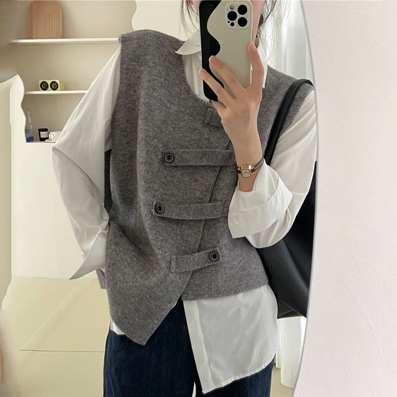 Preppy Style Sweater Vest Women V Neck Solid Autumn Fashionable Chic Button Design Female Leisure Knitwear Soft Sweetwear Korean