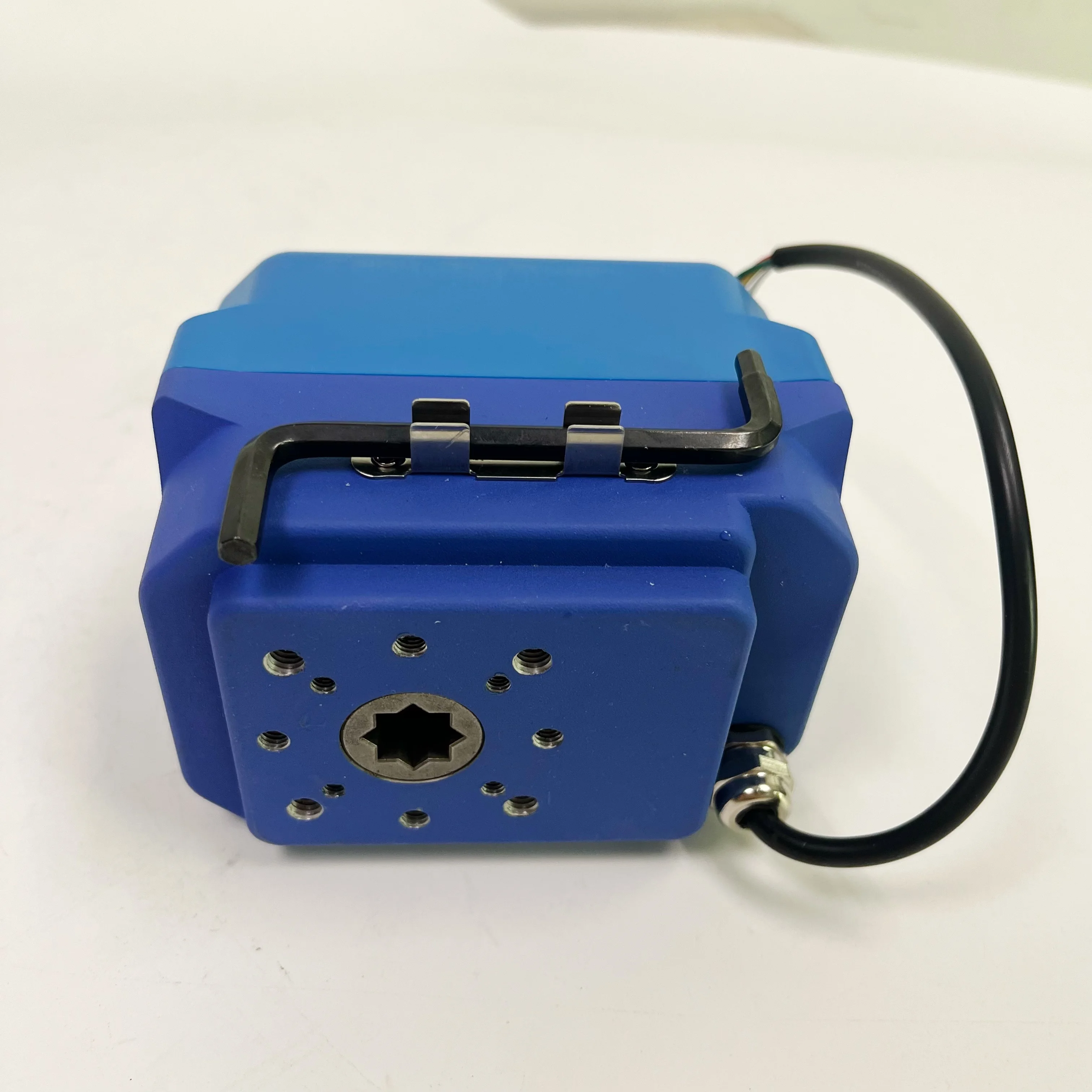 AC220V 30N.m Normal ON/OFF 20s 2 PTFE Sealing Ball Valve Electric Actuator for Water Applications