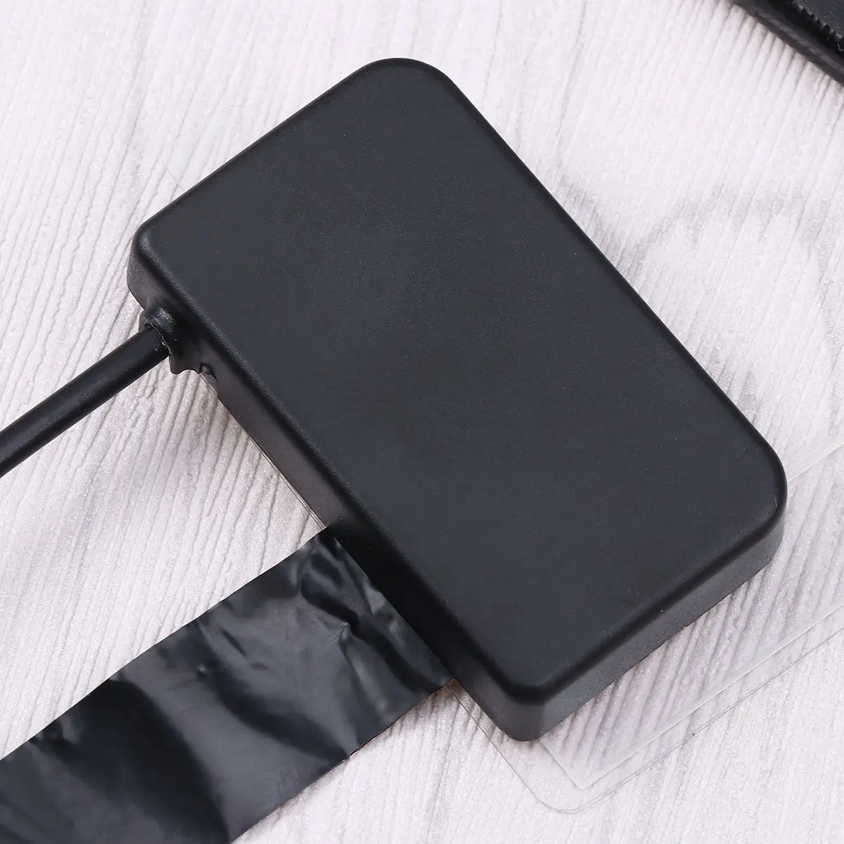 

Digital Car Radio Antenna Glass Mounted with Built-in Signal Amplifier for Noise-Free Reception Enhanced Sound Quality Fm