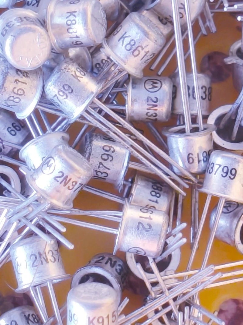 

1pcs/lot 2N3799 2N2222A JAN2N2222A 2N3839 2N4407 New&Original In Stock