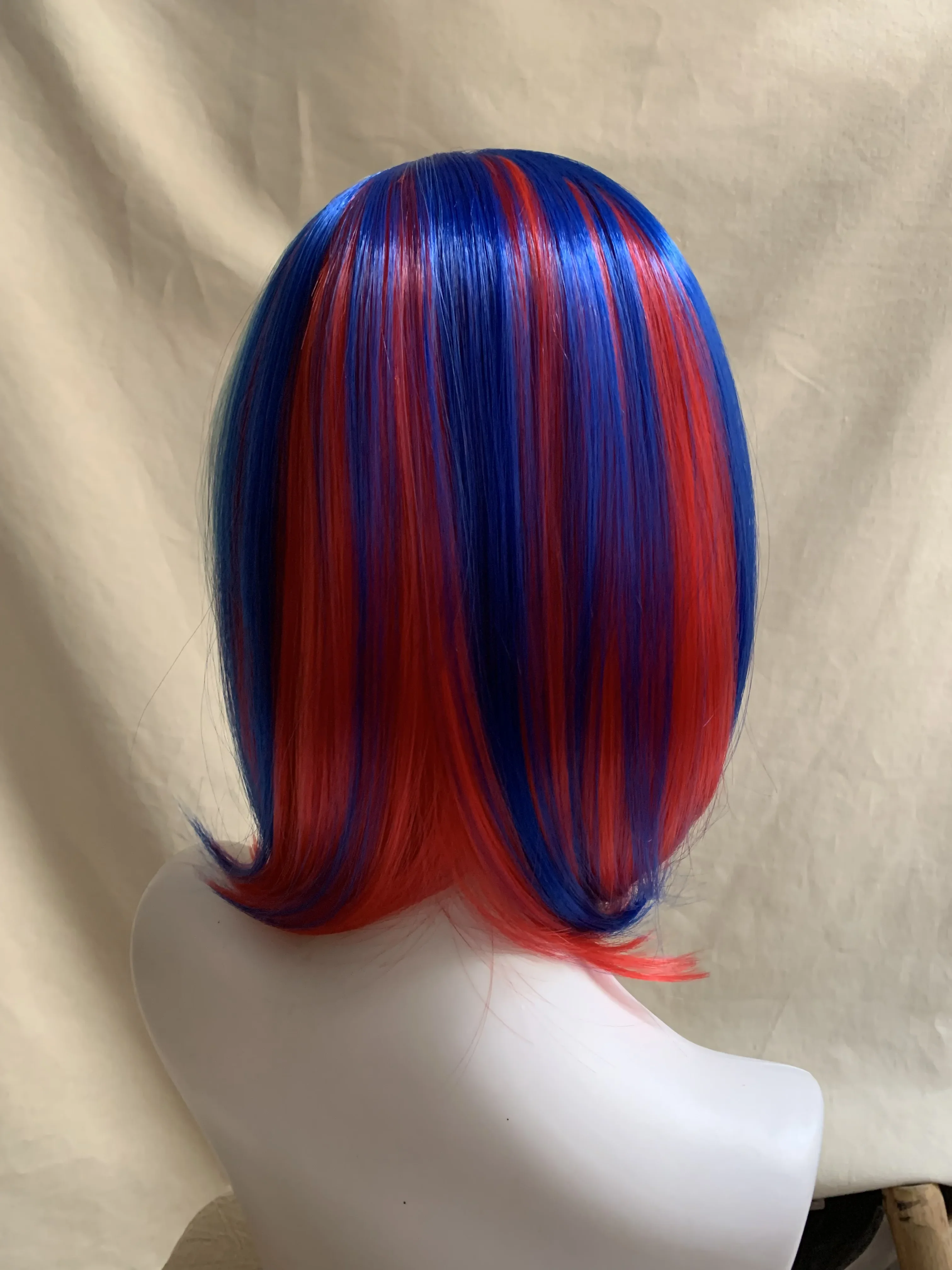 Regenbogen kurze Bob Perücken mit Pony Baby Perücke kurze gerade Perücken für Mädchen Farbe süße Kostüm Perücke Kunsthaar Perücken Kostüm