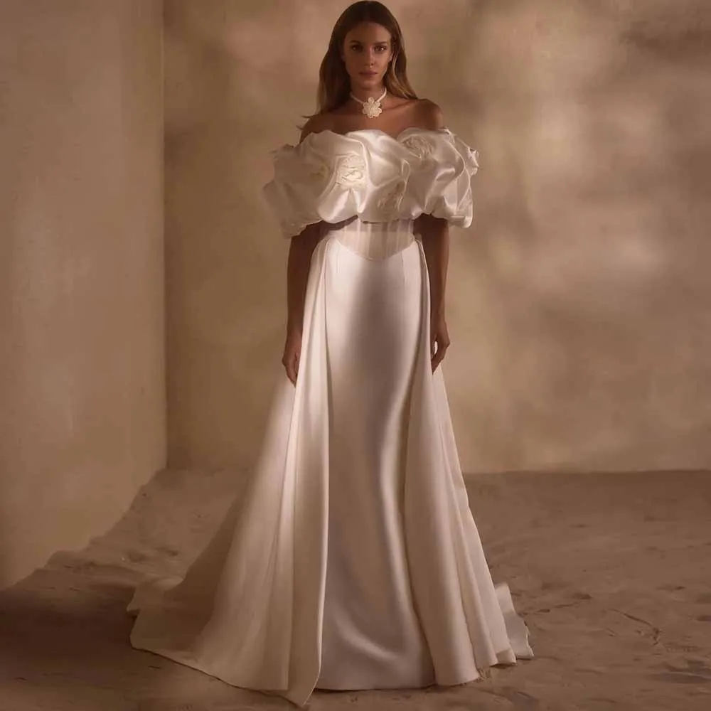 Modern Mermaid Wedding Dresses Satin Trumpet Wedding Party Dresses Ivory Off-the-shoulder Ruched Applique Tailing Wedding Dress