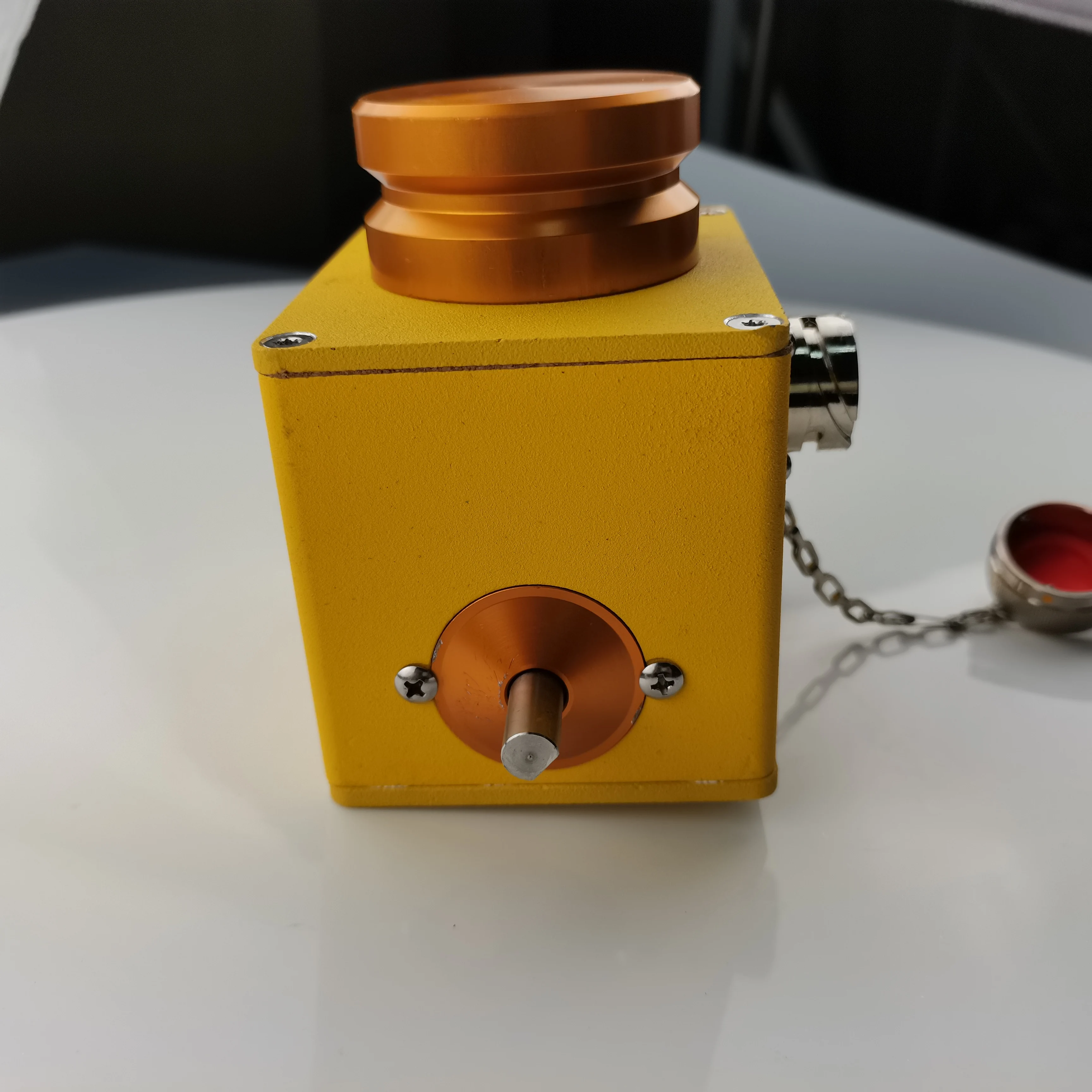 hot sale High Quality Asphalt Paver Leveling Sensor PN.04-20-40010/14276729 PWN/CAN Grade Sensor