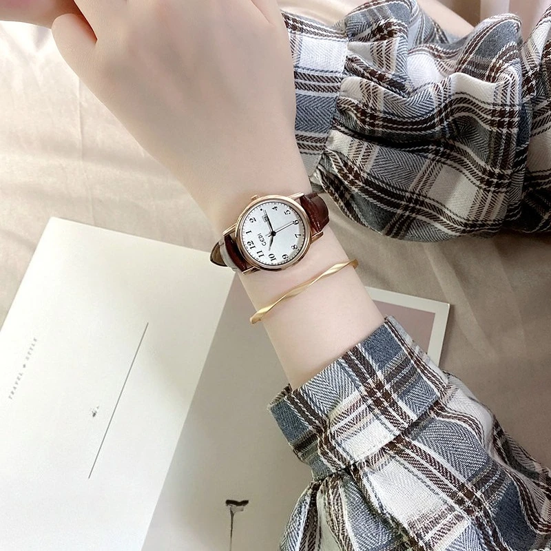 Montre en cuir pour femme style étudiant style coréen tempérament luxe femme bracelet de montre calendrier montre pour femme de luxe de haute qualité