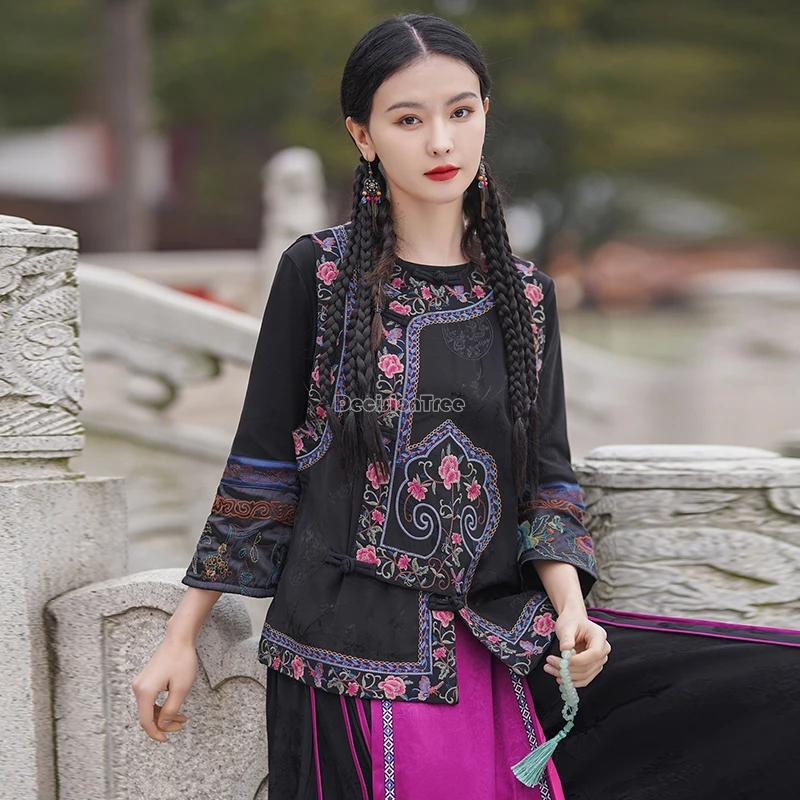 2024 chinese retro national style embroidery sleeveless traditional vest improved hanfu round collar sleeveless vest top t001