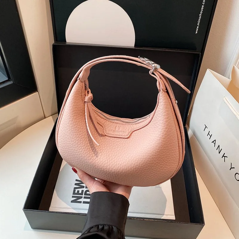 

Vintage Inspired Journal Bag For Ladies With Book Like Look And Elegant Leather Upgrade