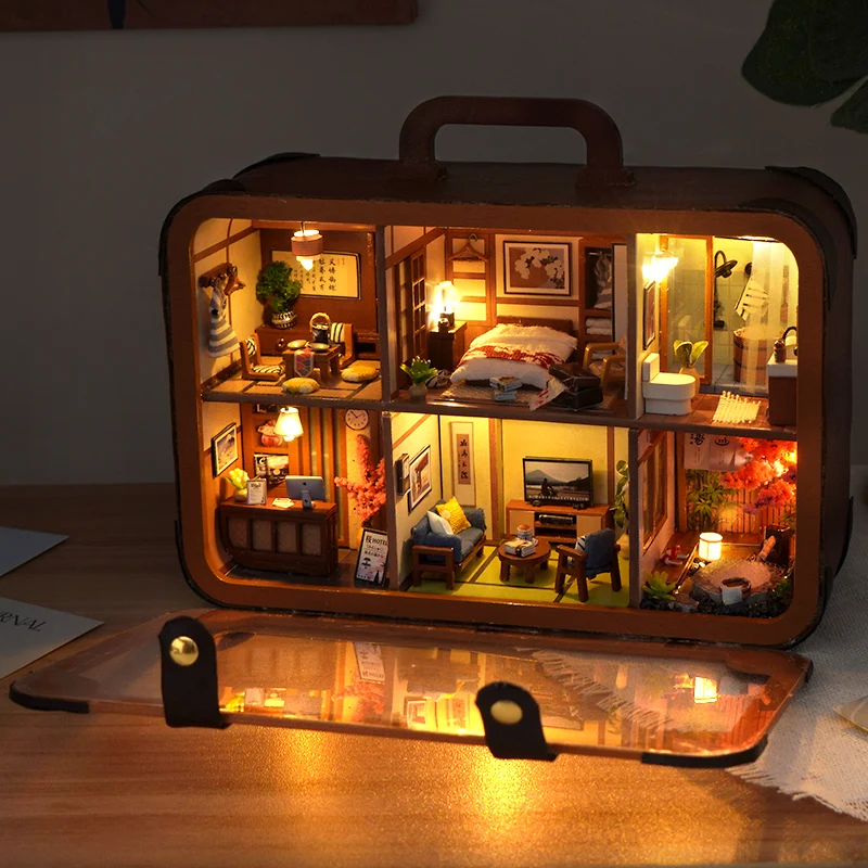 DIY Miniature House Kit Travel Journal Series, Wooden Hand-Assembled Suitcase Diorama, Micro Landscape Model, Creative Gift