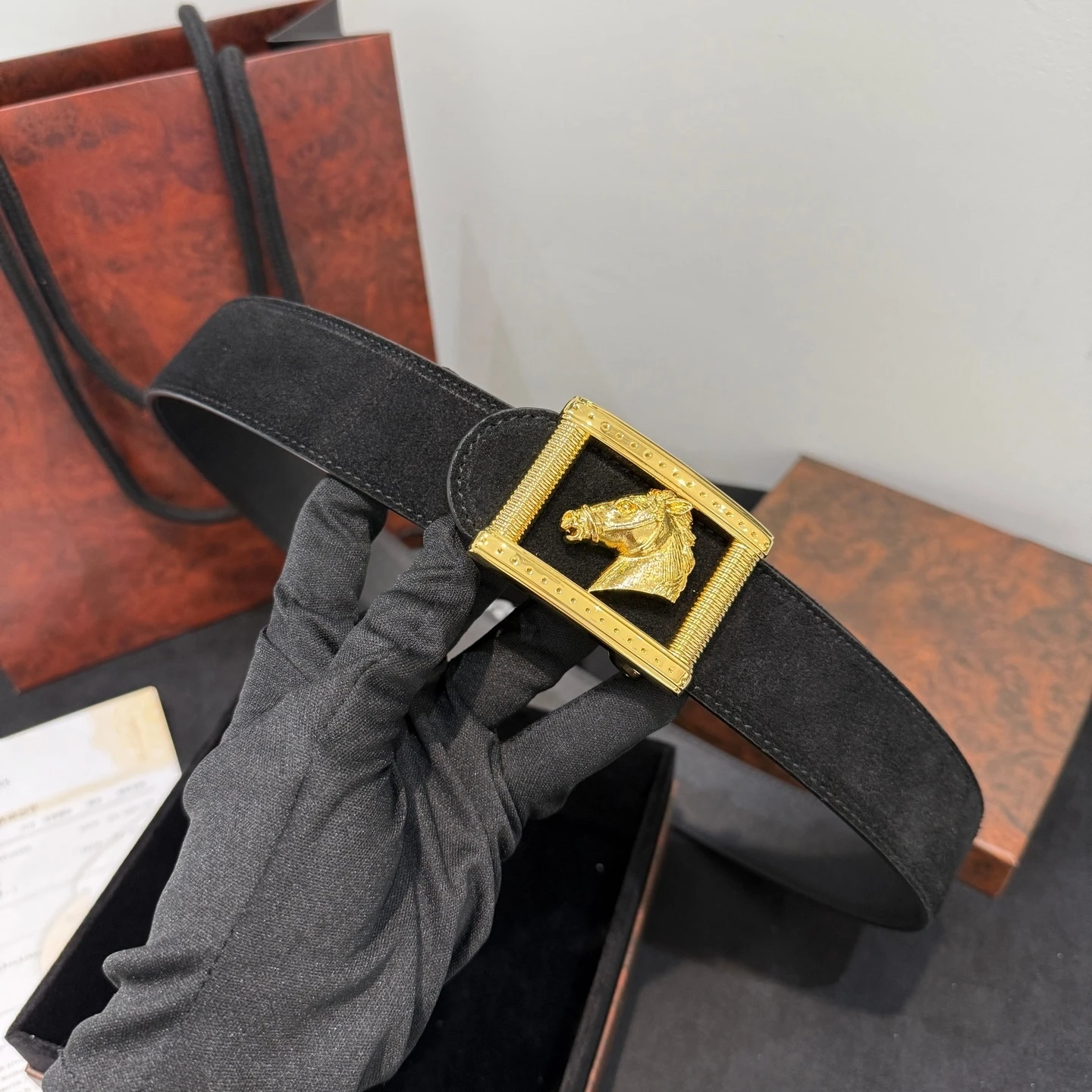 

Роскошный брендовый мужской ремень ручной работы, повседневный кожаный ремень с тиснением сверху, изысканная голова лошади, стальная пряжка, праздничные подарки