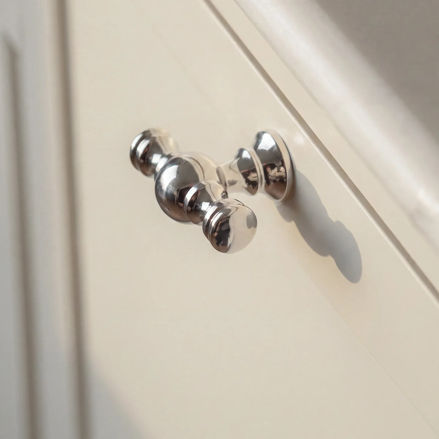 SAILANKA Solid Brass Furniture Handles Bright Nickel Cabinet Door Handles Wardrobe Drawers Dressing Tables Kitchen Pulls