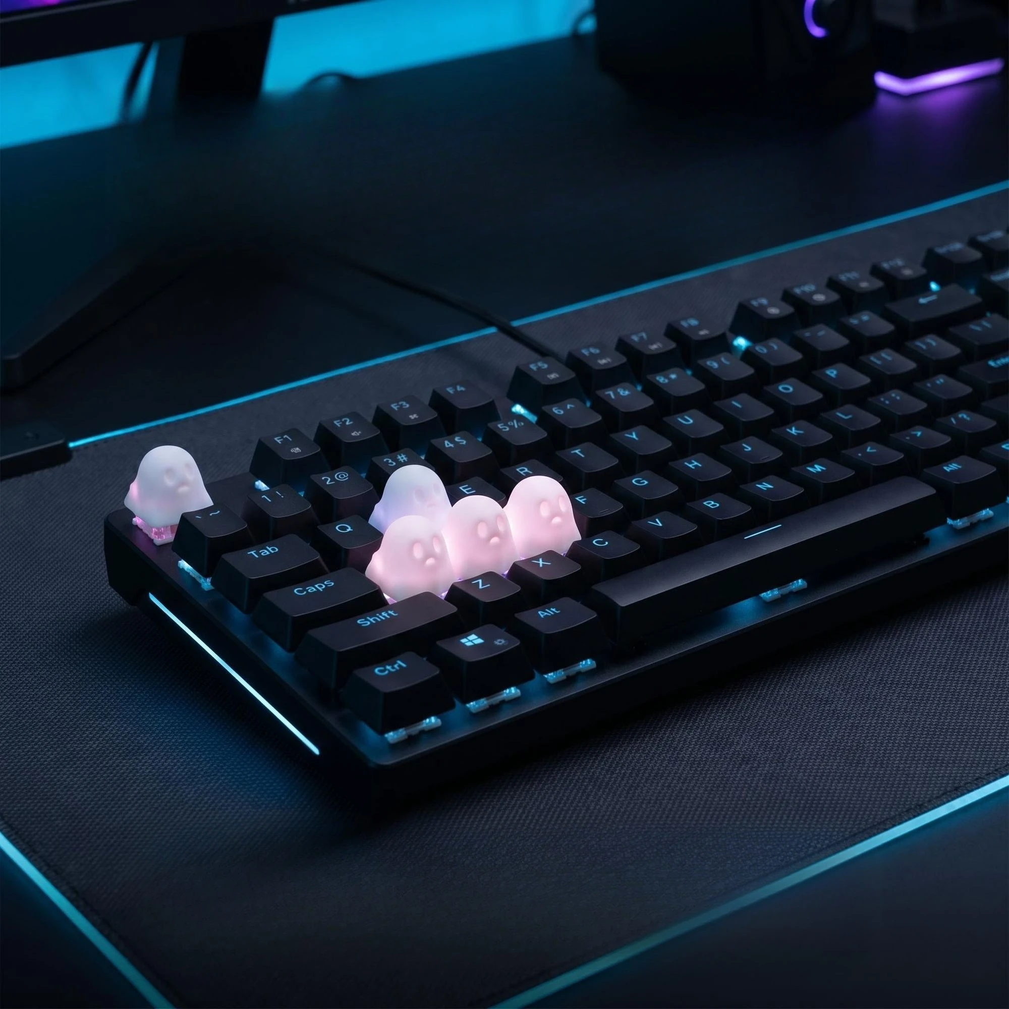 Cute Ghost Artisan Keycap 3D Soft Translucent Glow Backlit RGB Custom Novelty DIY for Mechanical Keyboard Cherry MX ESC Kawaii