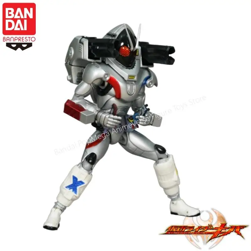 In Voorraad 100% Originele Bandai Banpresto Kamen Rider Fourze Action Figure Model Pop Gloednieuwe Boxed Animatie Randapparatuur Garage