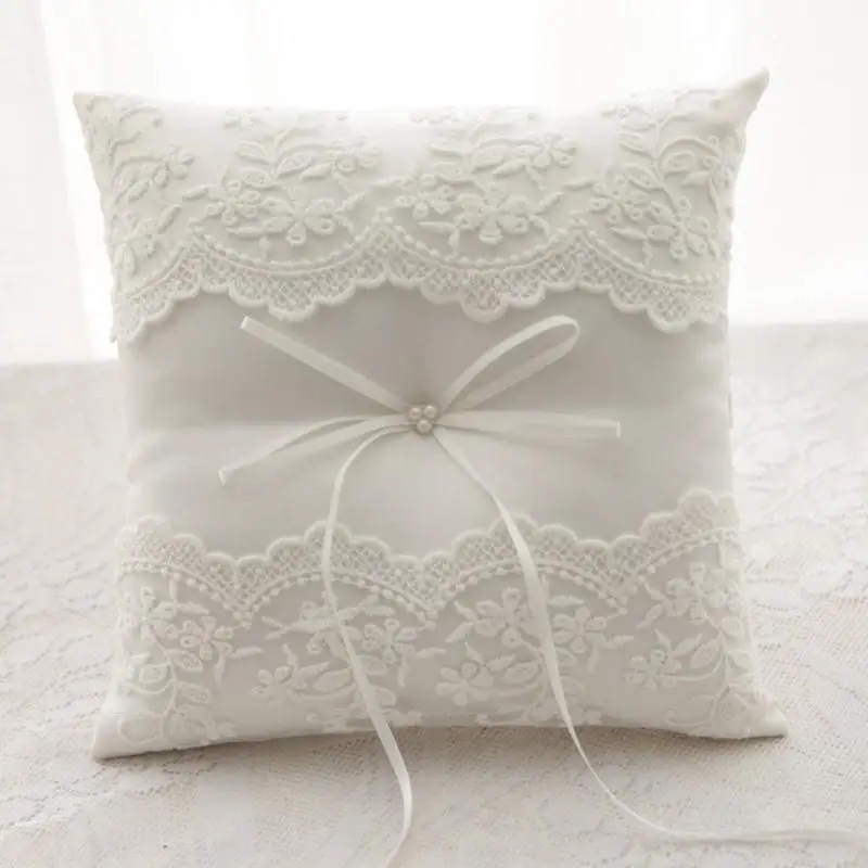 2026 New Charm White Cloth Rings Bearer Pillow Butterfly Handmade Ribbon Pillow for Sweet and Natural Ceremony