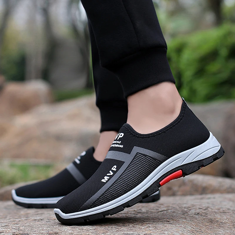 Hot Sale Mesh Men Black Sneakers Summer Outdoor Shoes Men Casual Walking Shoes Hiking Breathable Slip on Mens Loafers Zapatillas