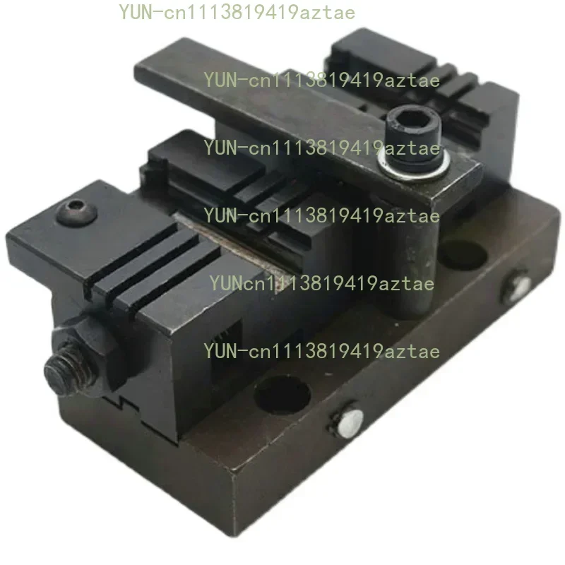 1PC Universal Chucking Tools for 998C 339C Vertical Key Copy Duplicate Machine Clamp Locksmith Tools Key Machine Parts