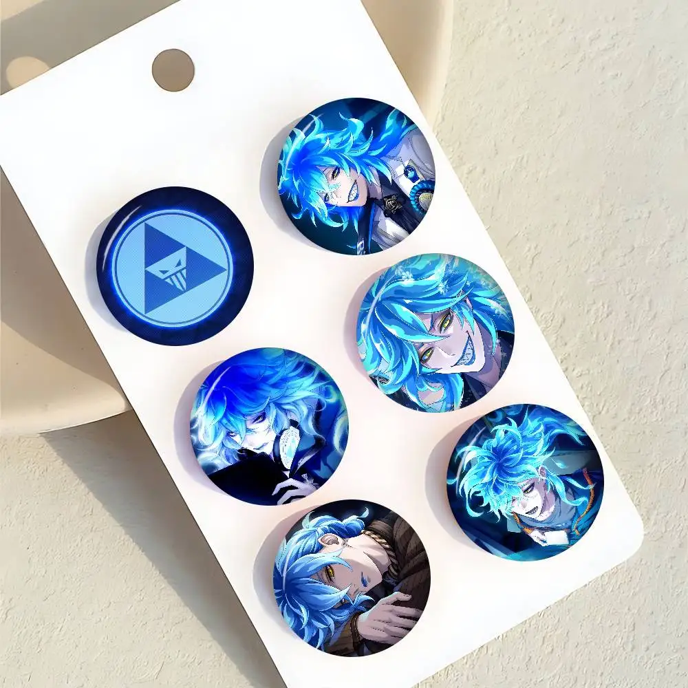 Anime Idia Cool Shroud Anime Button Pin Handgefertigte Brosche für Kleidung Cartoon-Abzeichen Rucksack-Dekoration Schmuck-Accessoires