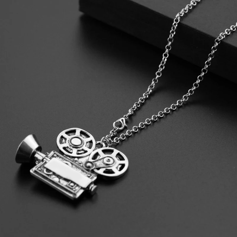 Projektor Necklaces & Pendants Vintage Charm Necklace High Quality Camera Film filmmaker Gift for men women Party Jewelry