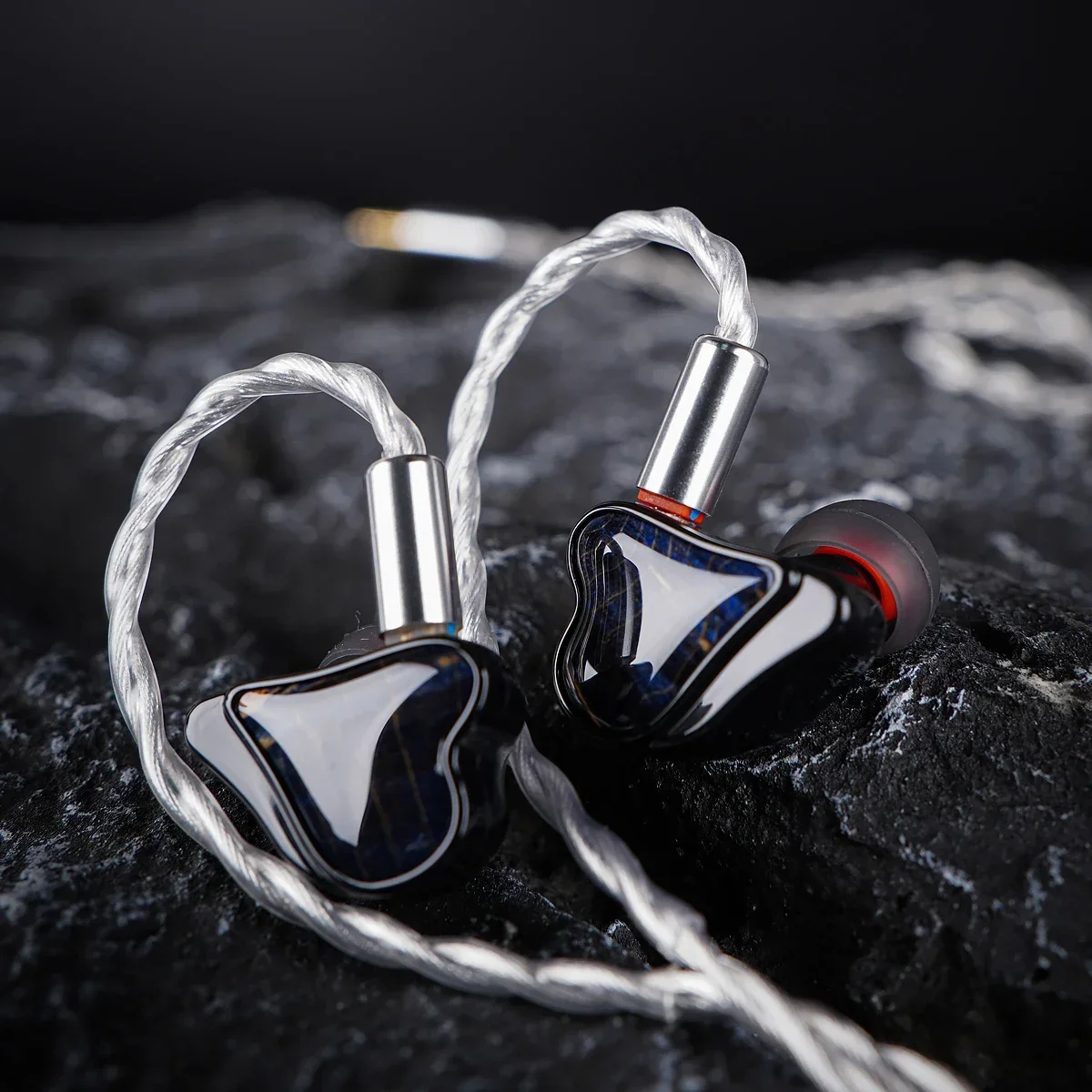 Geek Wold GK10S HiFi In Ear Monitor 1BA + 2DD + 2PZT Driver auricolare cablato auricolare musica ibrida con cavo 0.78 2pin IEM GK100 GK200