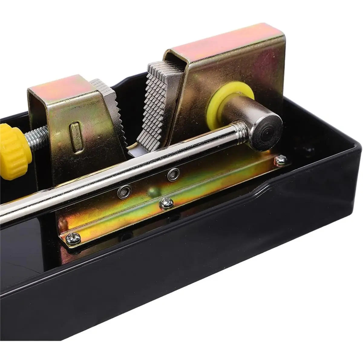 Nuts Craing Tool Ha…