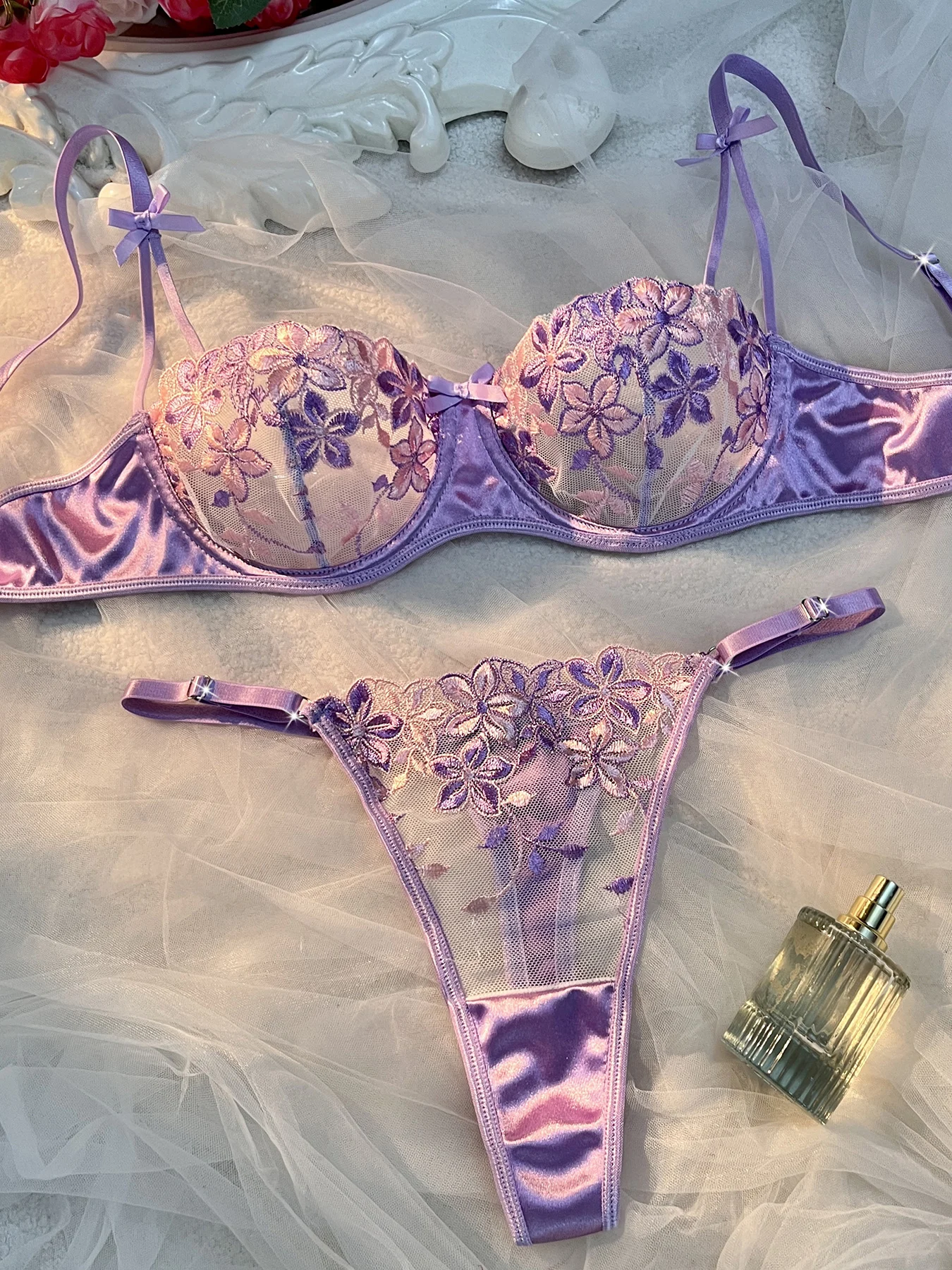Valentýnský světle fialový dámský sexy kostýmek s podprsenkou Danube Group - pokušení svůdné noci - náhled 3