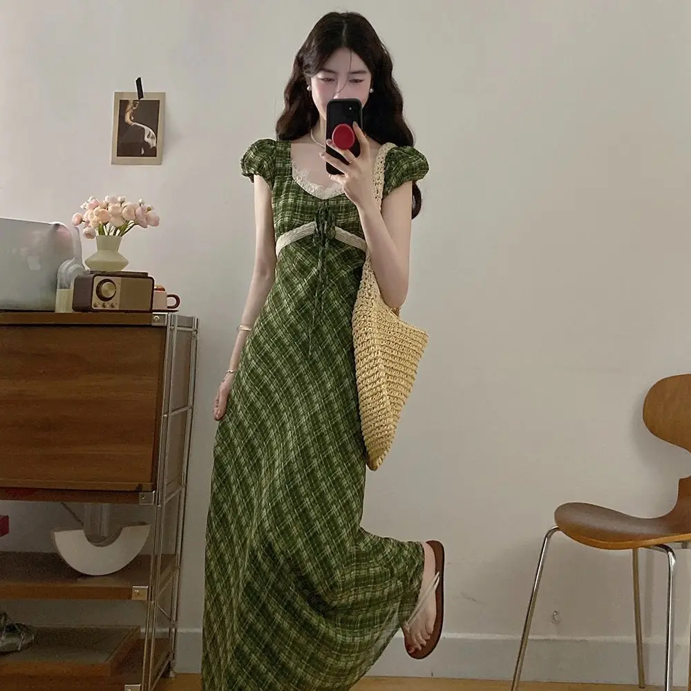 

French Retro Plaid Lace Spliced Green Dress Women Summer New Niche Temperament Slim Waist-Hugging Long Skirt