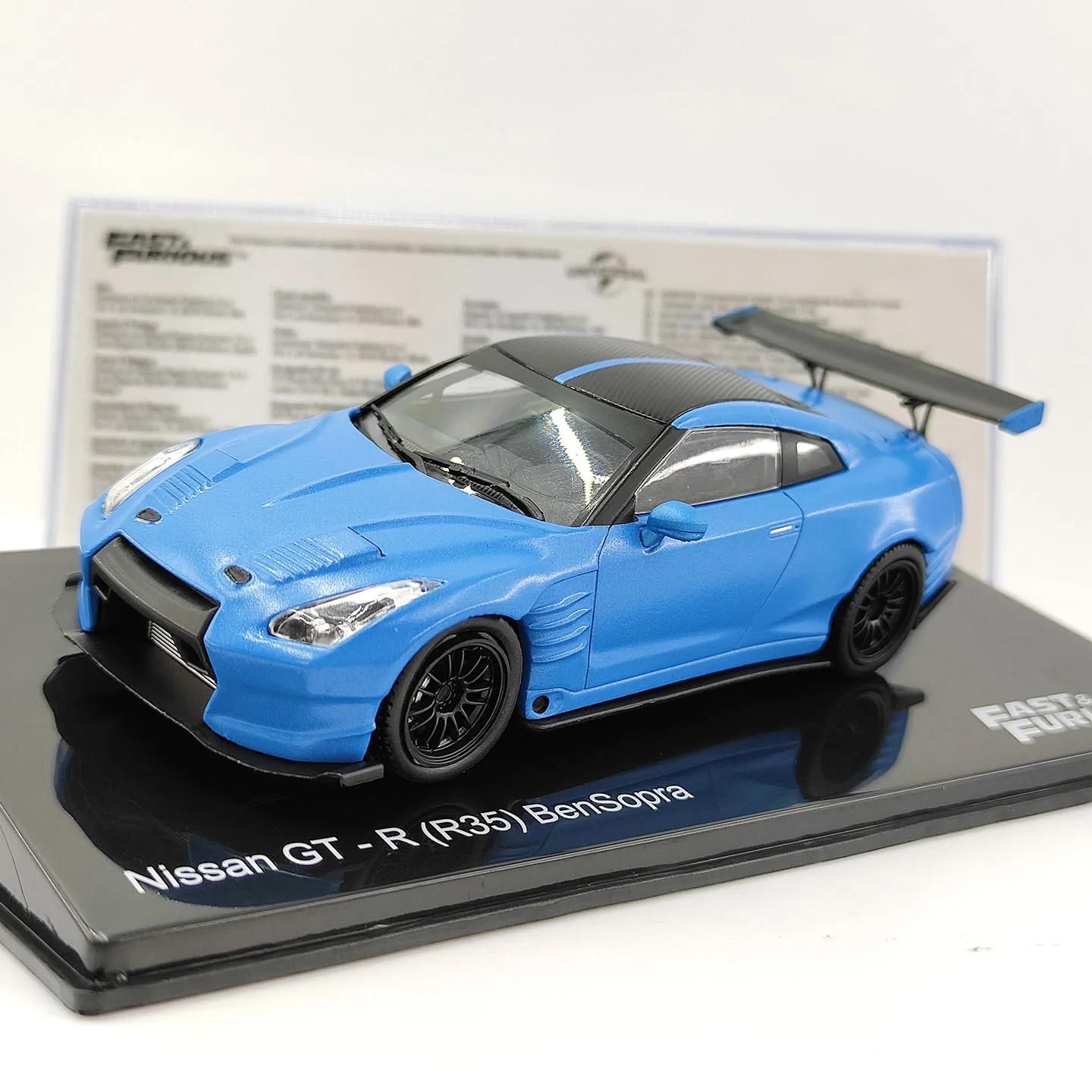 modellino-auto-in-lega-ixo-1-43-gt-r-r35-bensopra-blu