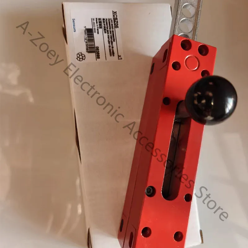 Brand New Original XCSZ05 Limit switch accessories Safety door switch plug pin XCSZ05