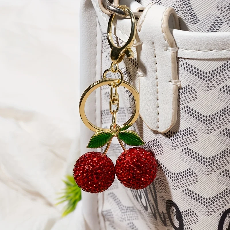 Kreativer, süßer Frucht-Diamant-Kirsch-Damen-Taschen-Schlüsselanhänger aus Metall, exquisiter Auto-Schlüsselanhänger-Anhänger – Detail 6