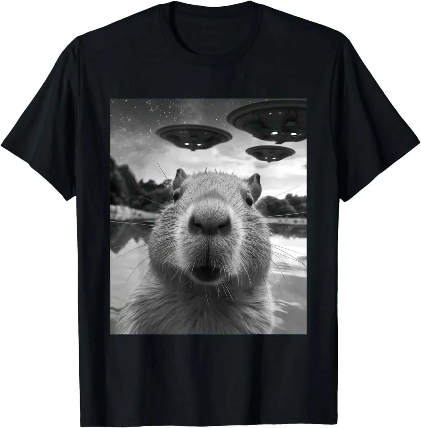 Graphic T Shirts  Men T Shirt  Ropa HombreFunny Graphic Tee Capybara Selfie with UFOs Weird T-Shirt   oversized t shirt