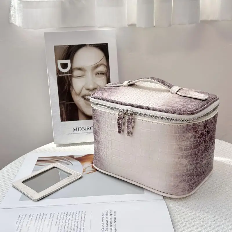 Women PU Zipper Fashion Crocodile Pattern Portable Travel Cosmetic Case Large Capacity Travel Makeup Bag