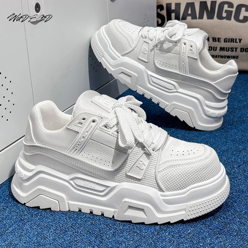 Chunky Sneakers Mens Designer Easy Matching Board Shoes Fashion Casual Leather Breathable Height Increased Platform Sports Shoes