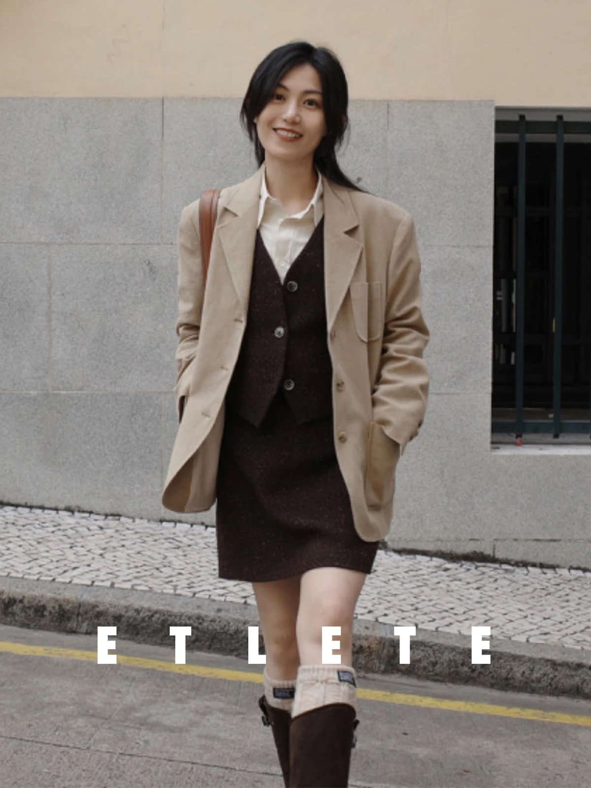 

Элегантный шерстяной твидовый комплект: топ с эффектом утягивания талии и юбка для модных женщин – высокое качество, омолаживающий эффект