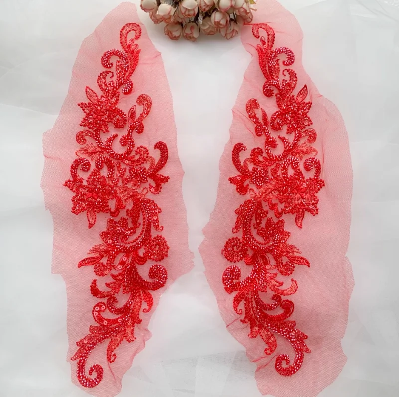 39,5 * 11cm Europäisch gemusterte, mit Nieten und Pailletten verzierte Spiegelblume, handgenähte DIY-Hochzeitskleid-Applikationen für Kleidung RS4356-2 – Detail 2