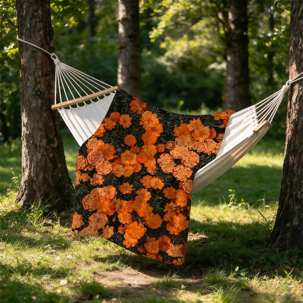 Marigold Bloom Flannel Blanket Warm Soft Halloween Christmas Couch Warm Cozy Decorative Decor Gift for All Season