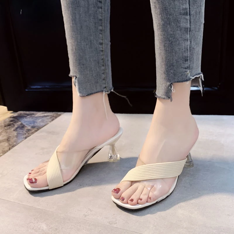 KNCOKAR 2025 Female Slippers Women Fashion High Heels Transparent Medium Heel Elegant Summer Sandals for Girls Women's