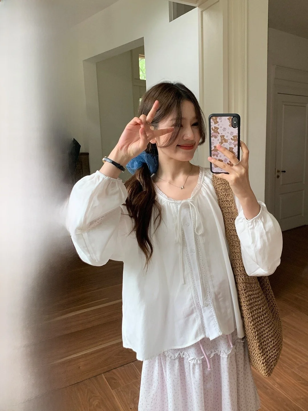 

Женская блузка с кружевным воротником и вышивкой, свободного кроя, с длинными рукавами, в французском стиле, корейский дизайн, дышащая, комфортная