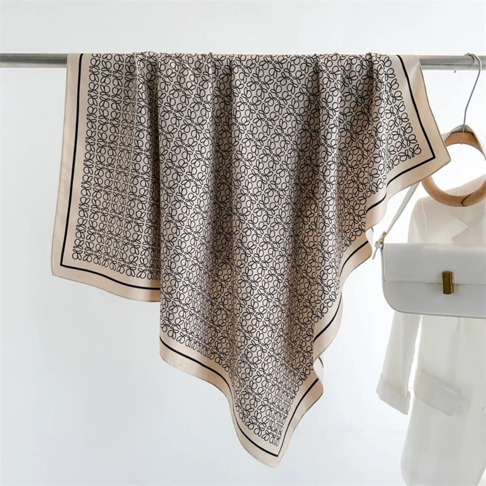 고품질 90x90cm 프린트 스카프 통기성 좋은 가벼운 실크 느낌 스카프 무슬림 여성 히잡