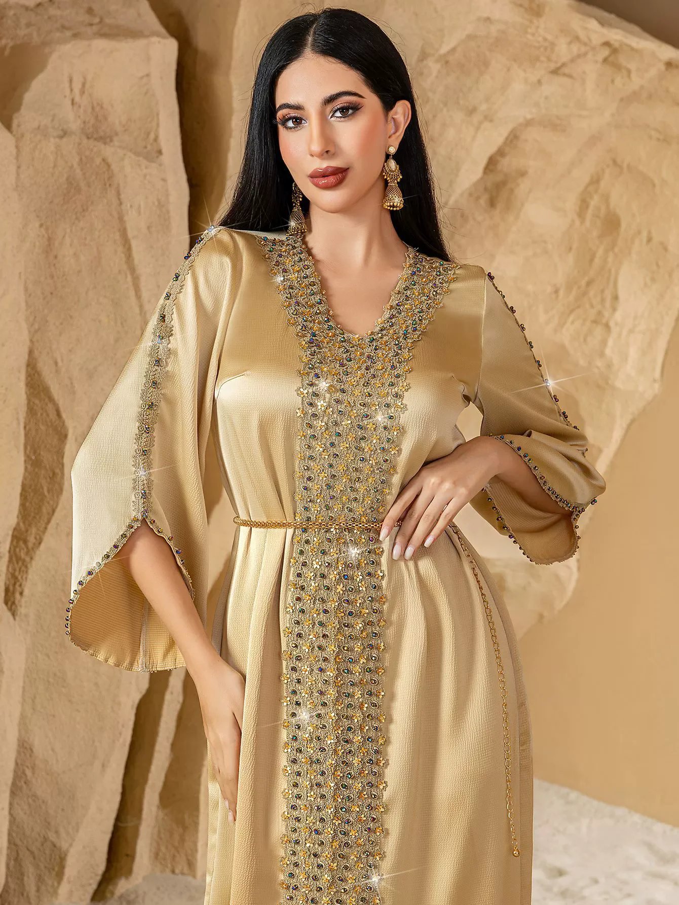 Nieuwe Ramadan Moslim Saoedi-Arabië Champagne Kleur Splicing Kant Handgemaakte Nail Bead Dames Midden-Oosten Gewaad Avondjurk