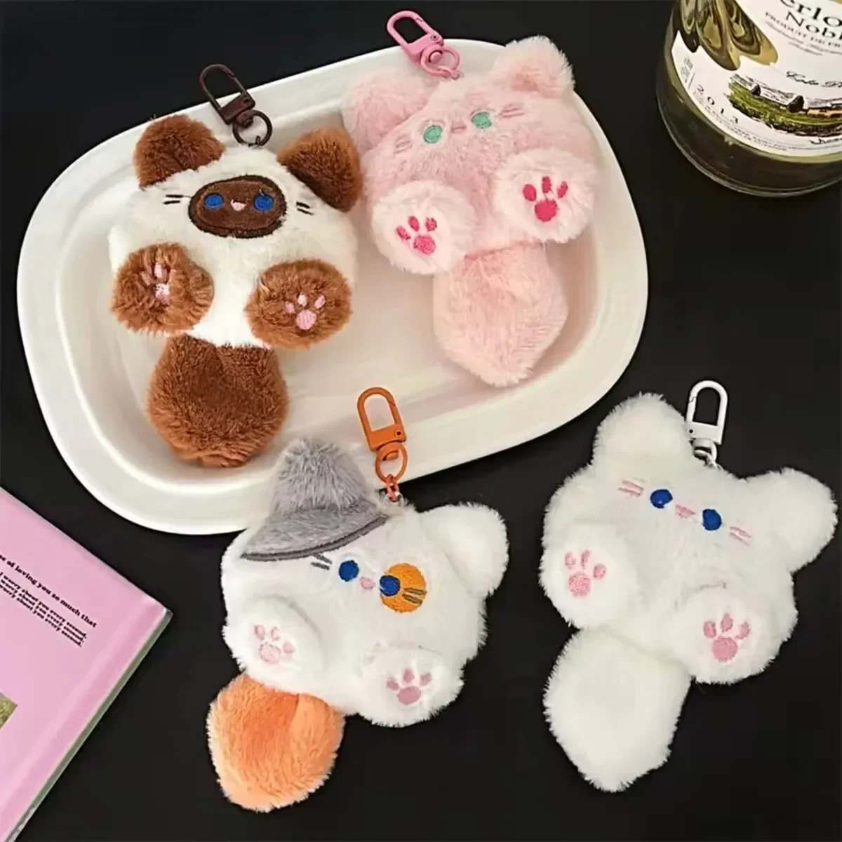 Llavero de gato de peluche: adorable colgante de gatito relleno para mochilas y bolsos, lindo conjunto de regalo para pareja