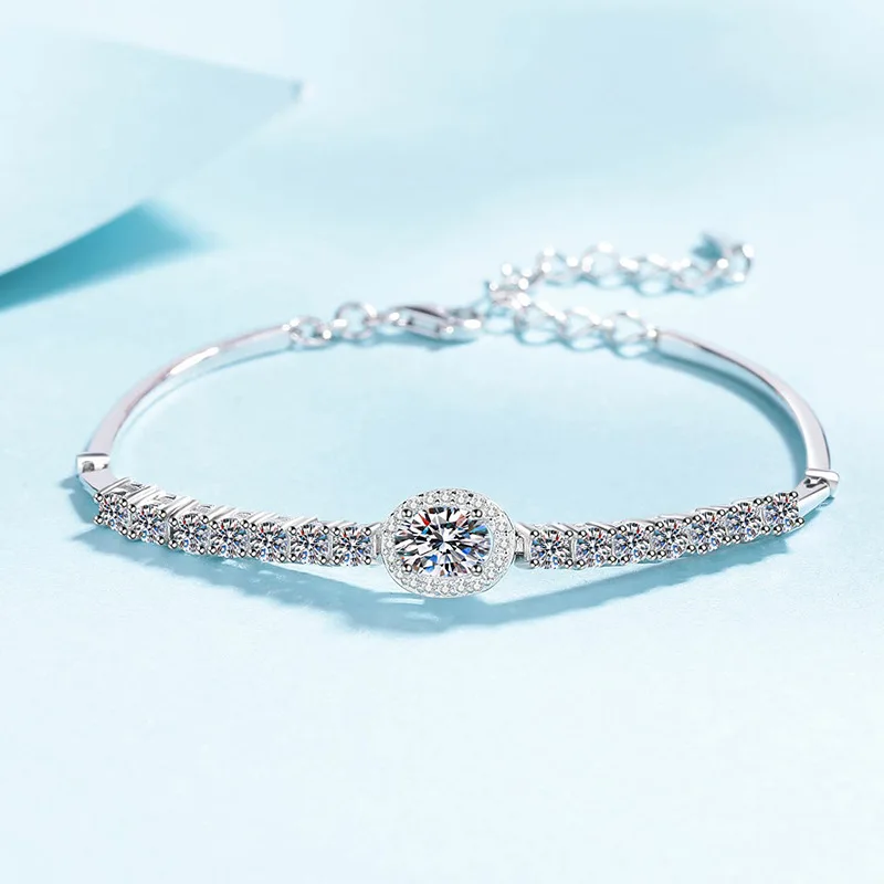 Women PT950 Platinum White & Blue Oval Bezel Set Row Diamond Bracelet, 2.4 Carat Moissanite Wrist Decor Beautifying Wrist Lines