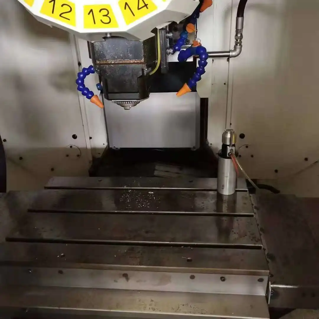 Hines Fanuc usate in vendita ROBODRILL D14mib CNC Milg Hine