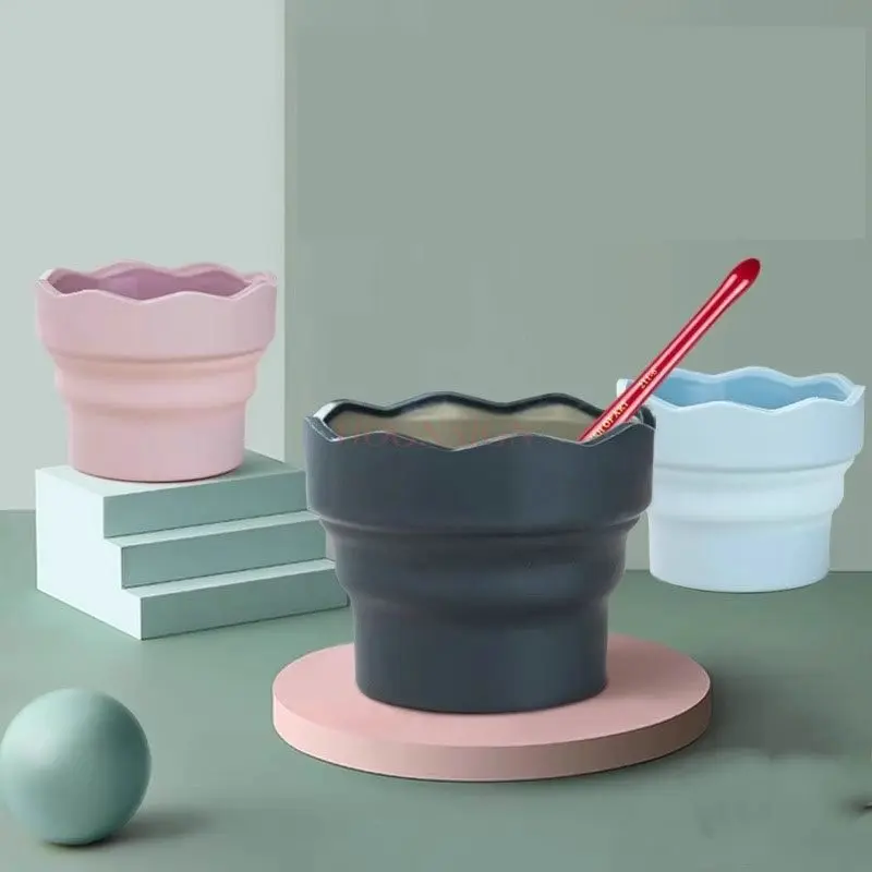 1pcs expandable and multifunctional silicone water bucket, portable small plastic pen holder,Folding pen washing bucket