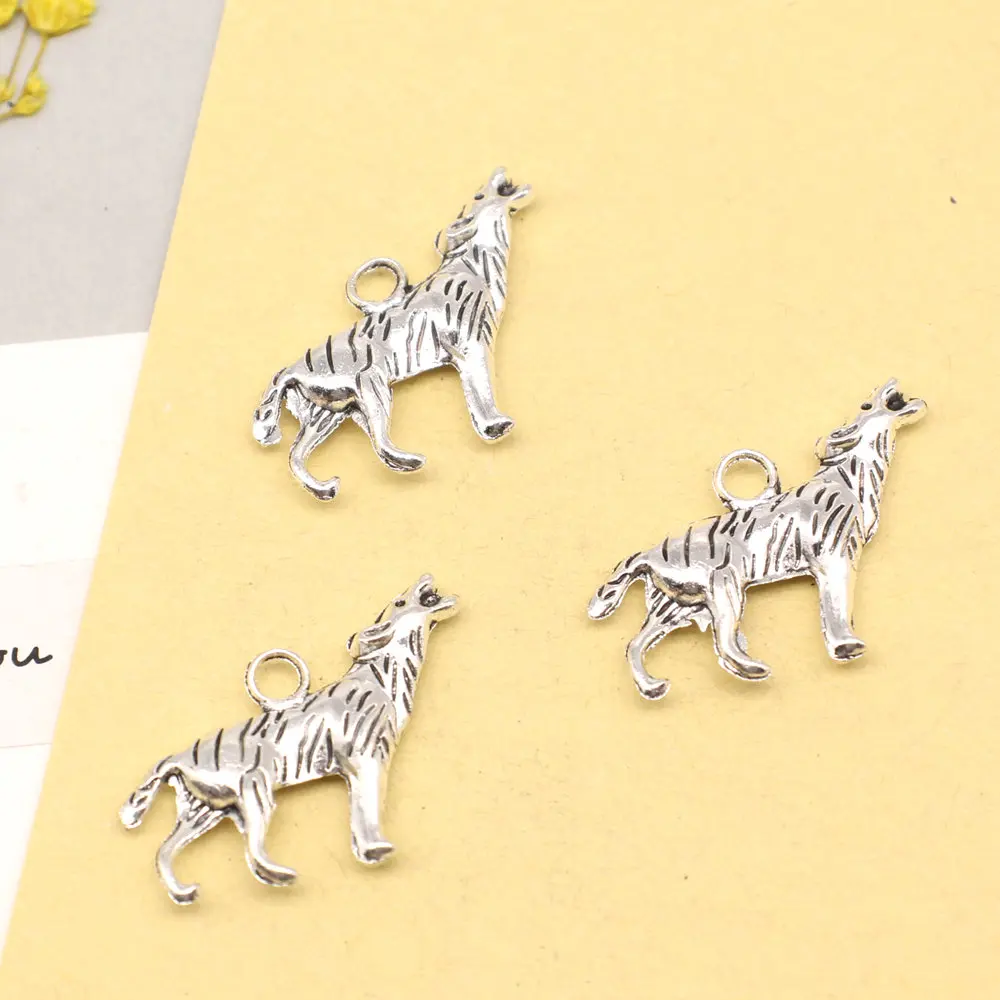 10pcs 17x27mm Wolf Charms Pendant For Jewelri Crafts Accessories Handmade Jewerly Antique Silver Color