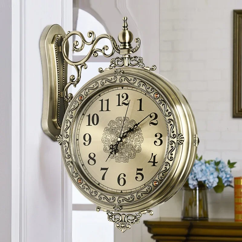 Hense Vintage Dual-sided Wall Clock for Living Room Creative Wall-mounted Quartz Clock for Home Decor 벽시계 ساعة حائط Часы