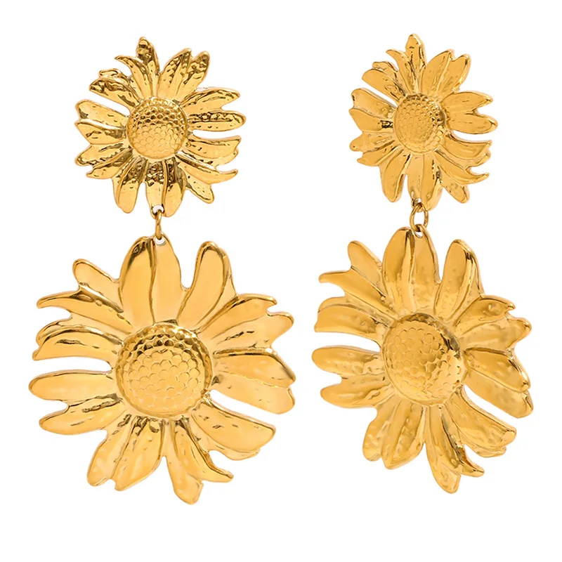 

PRISCA | Metal Daisy Earrings Women Stainless Steel Exaggerated Floar Jewelry 18k Gold Fashion Wholesale