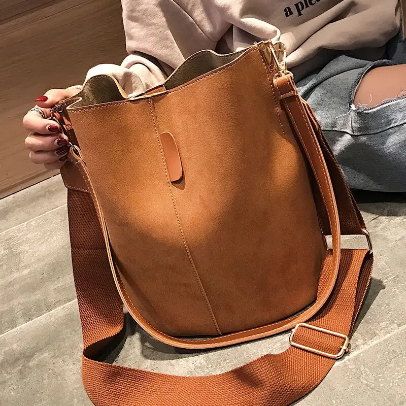 

Vintage Style Bucket Tote Travel Purse New Chamois PU Nubuck Leather Women Shoulder Bags Black High Capacity Adjustable Handbag