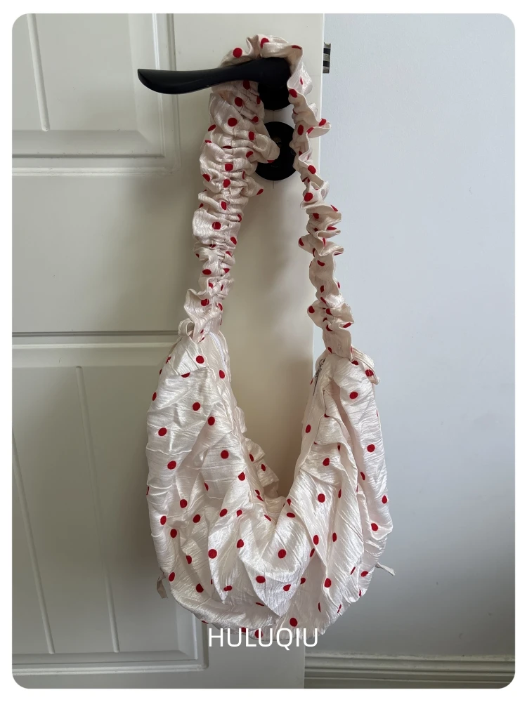 Women Chic Underarm Bag Large Capacity Polka Dot Retro Crossbody Bag All Matched Pleated Dumpling Bag for Outdoor Travel ﻿
