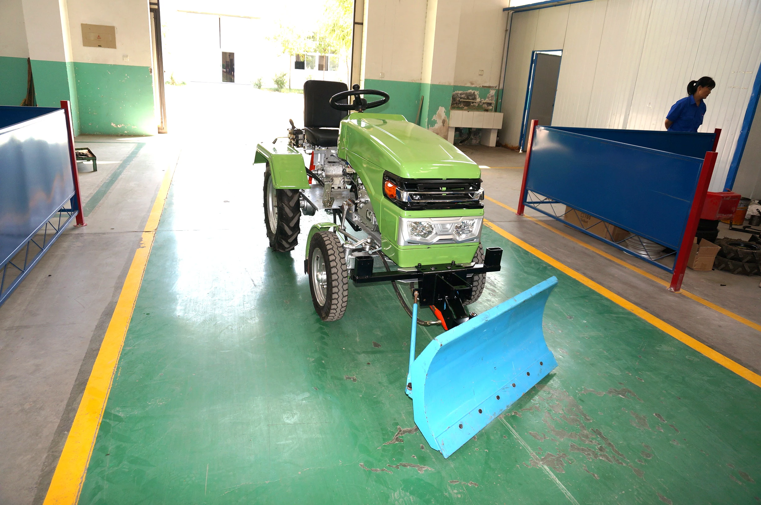 Highly Efficient Mini Tractor Snow Plows New Condition Flexible for Highway and City Roads High Productivity